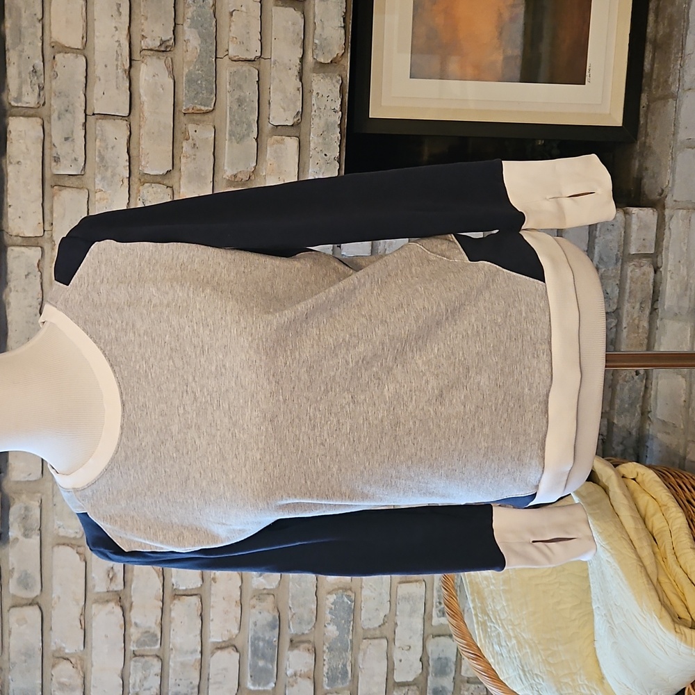 Athleta Sweatshirt Small